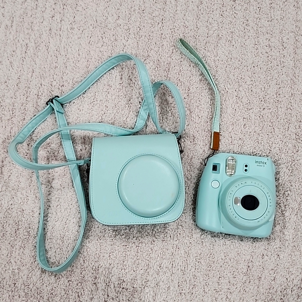 Fujifilm Instax Mini 9 Instant Film Camera